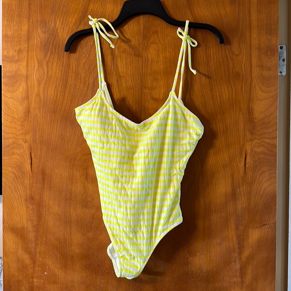 No Boundaries Swim Used Worn Once Striped Highlighter Yellow Ribbed